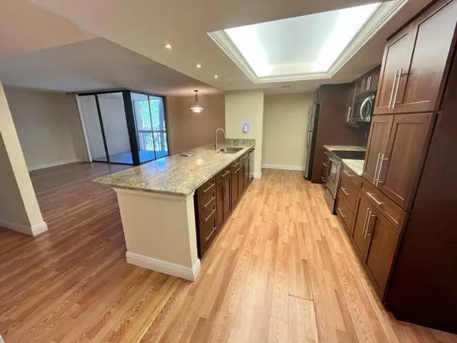 2255 Lindell 4209 Boulevard, #4209