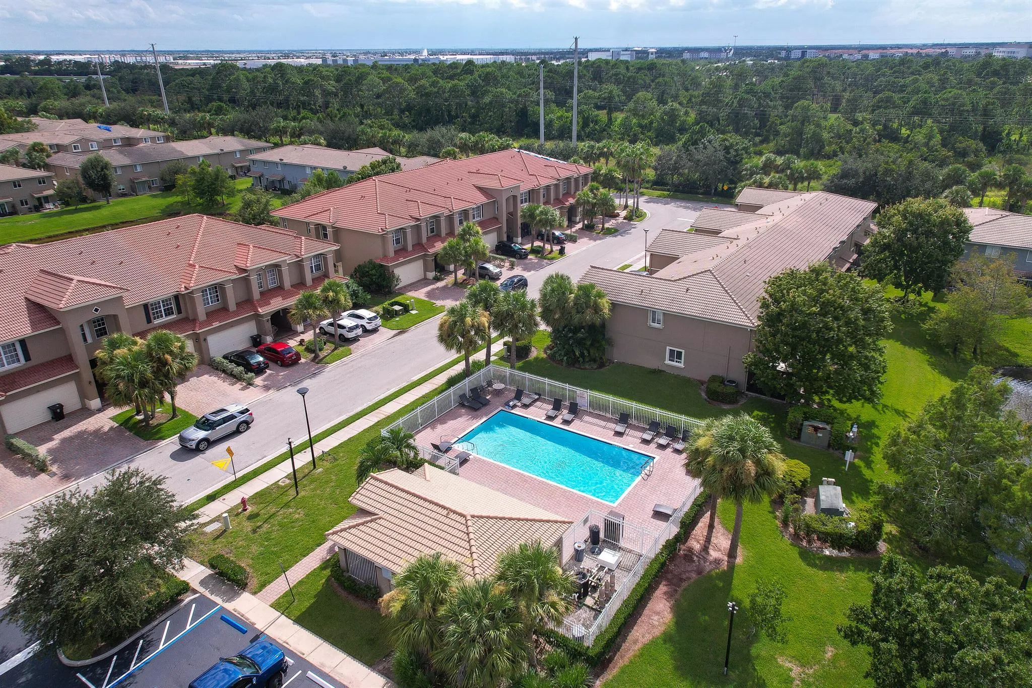2241 SW Marshfield Court