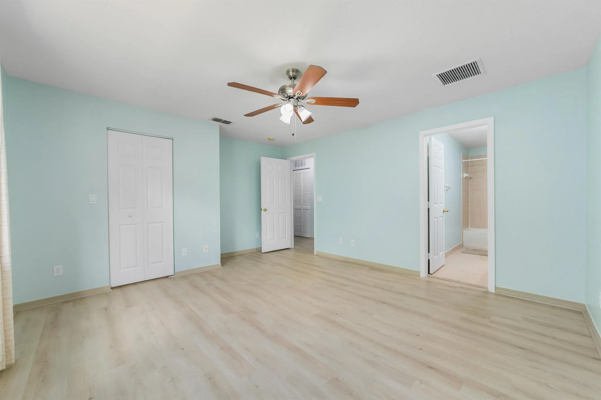 2241 SW Marshfield Court