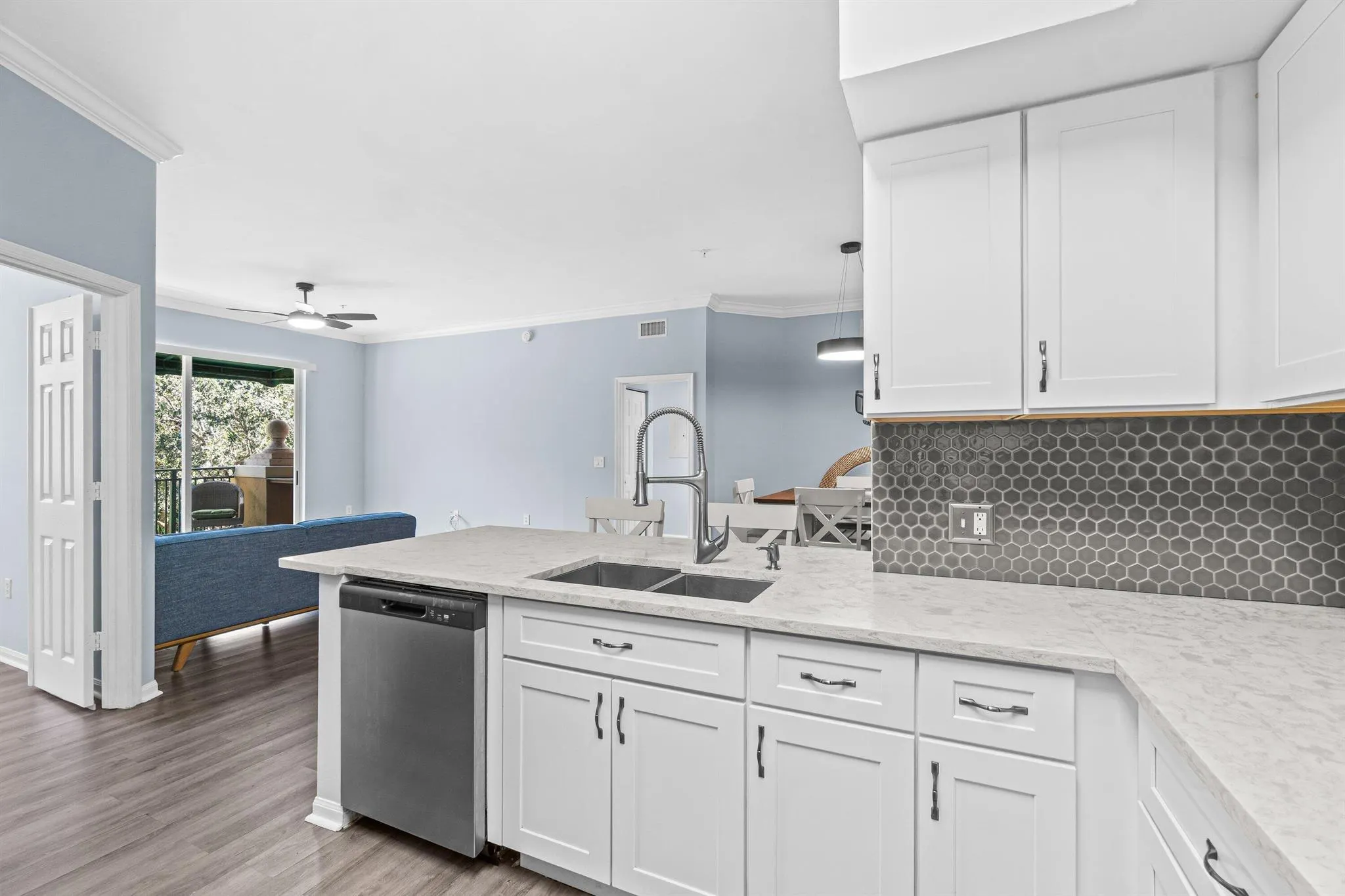 11770 Saint Andrews Place, #302