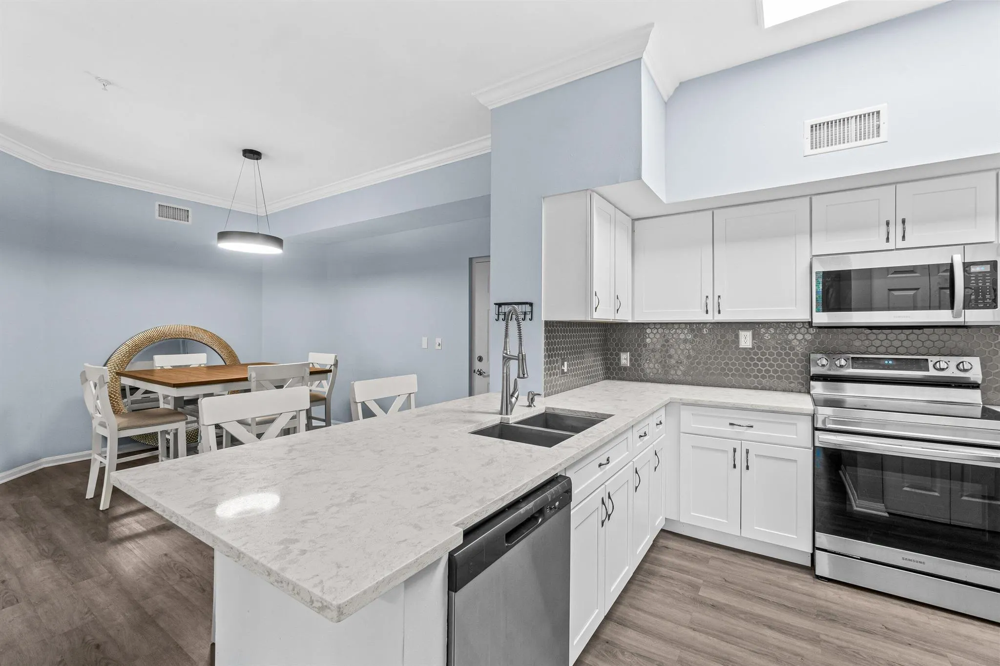 11770 Saint Andrews Place, #302