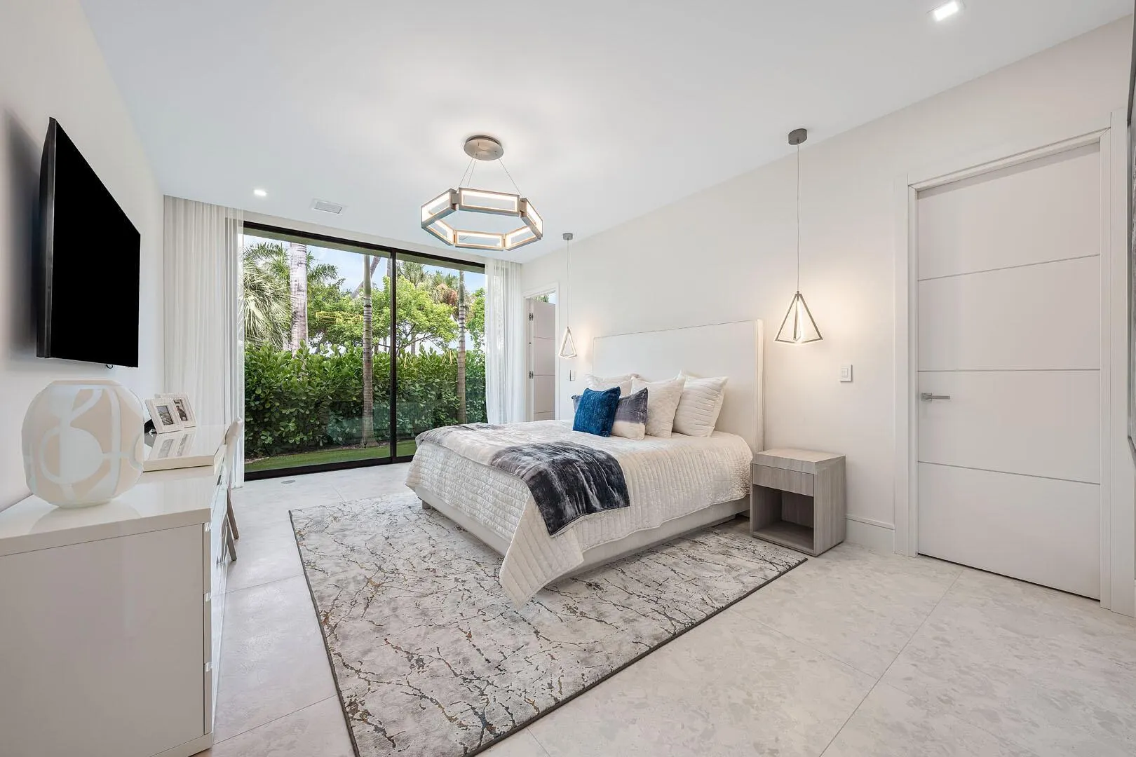 217 Thatch Palm Drive
