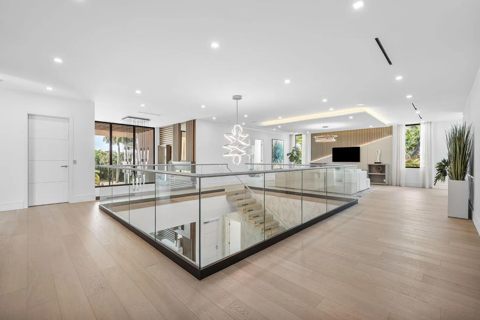 217 Thatch Palm Drive