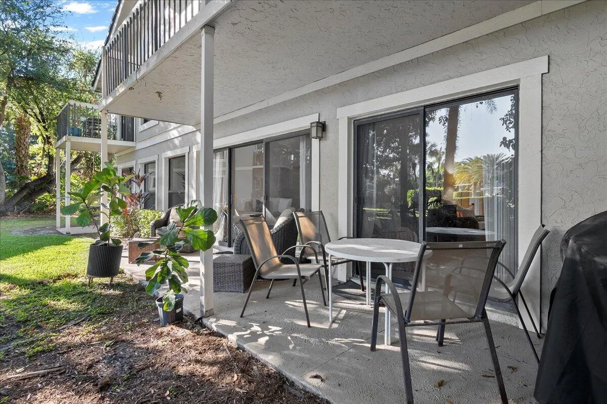 11863 Wimbledon Circle, #446