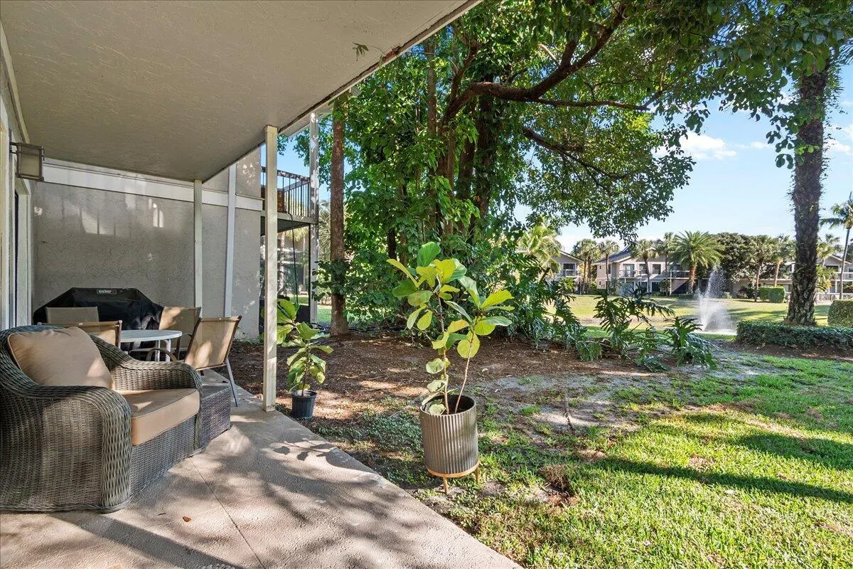 11863 Wimbledon Circle, #446