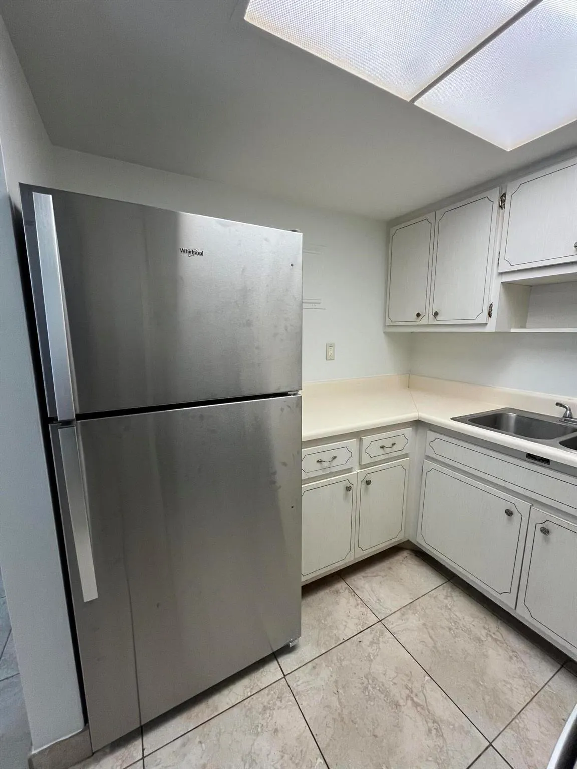 3220 NE 10th Street, #4