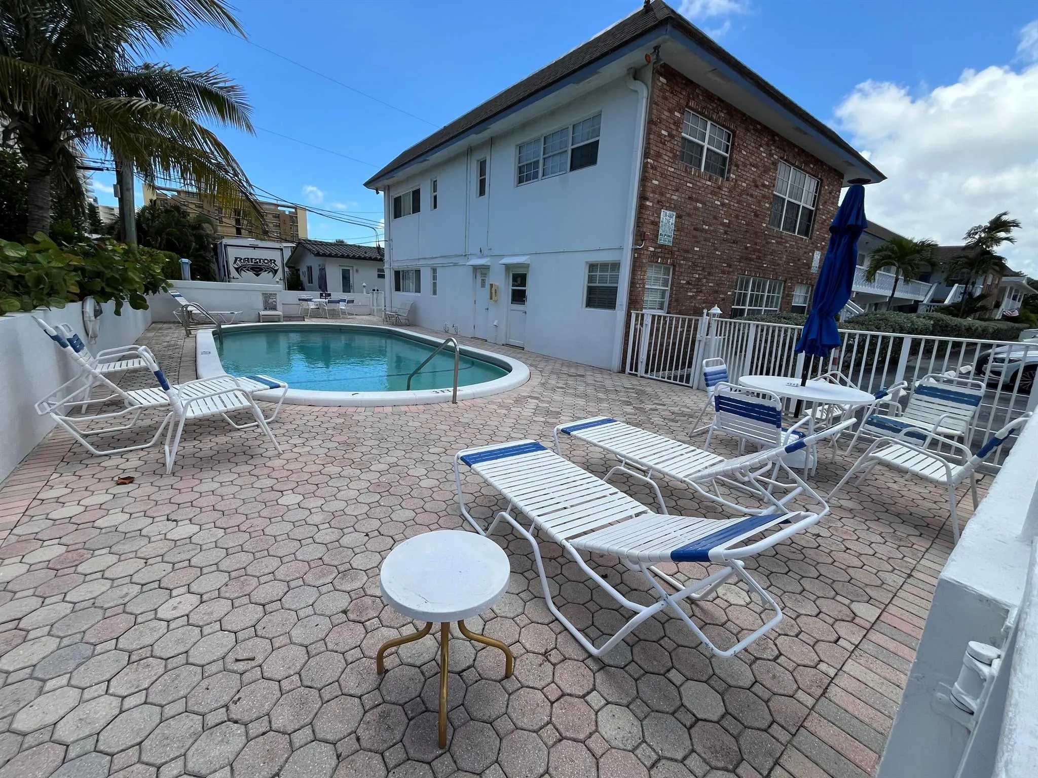 3220 NE 10th Street, #4