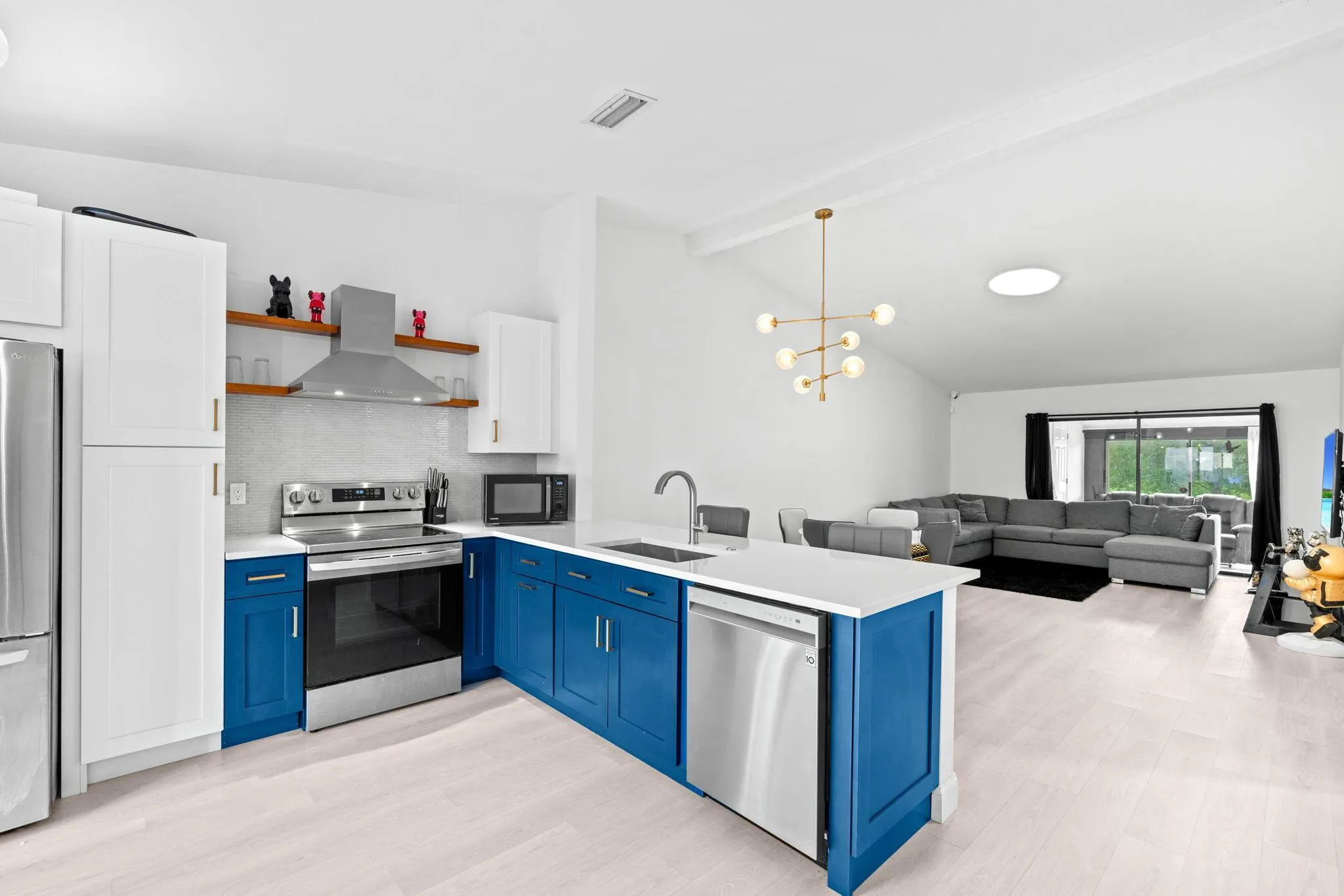 615 Sea Pine Way, #D