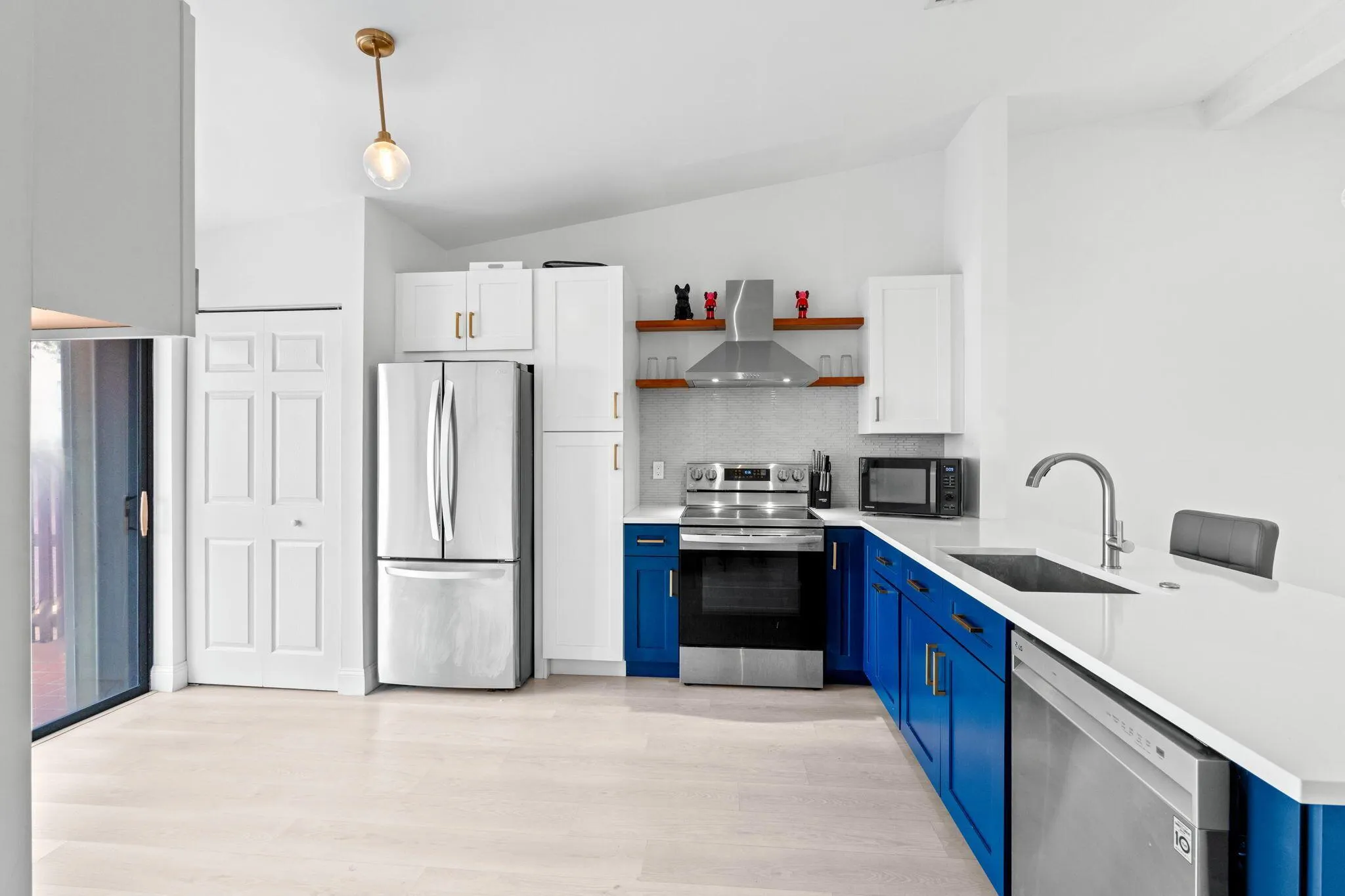 615 Sea Pine Way, #D