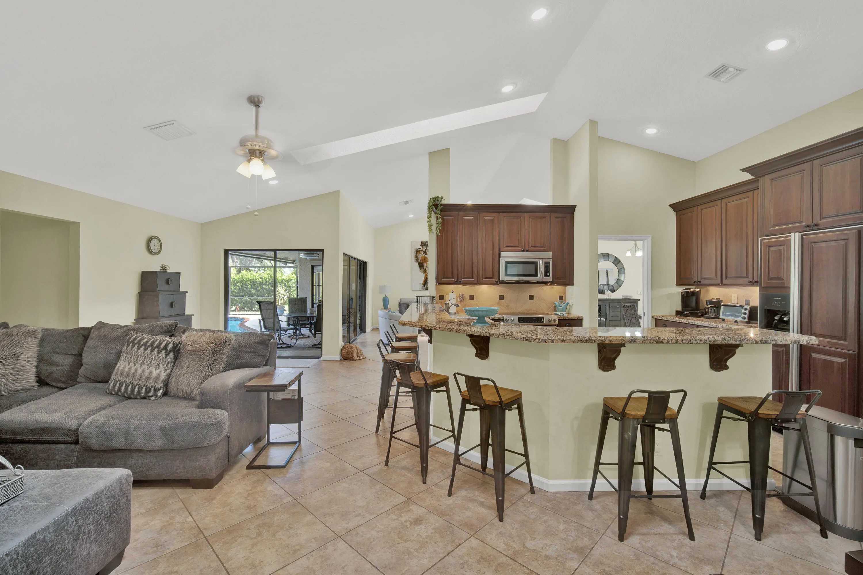 1835 Staimford Circle