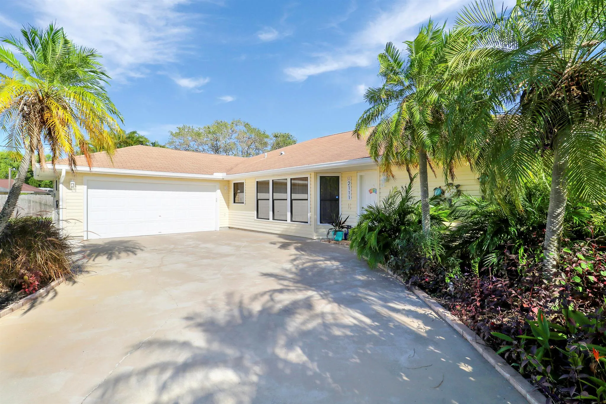 2111 SE Cayuga Court