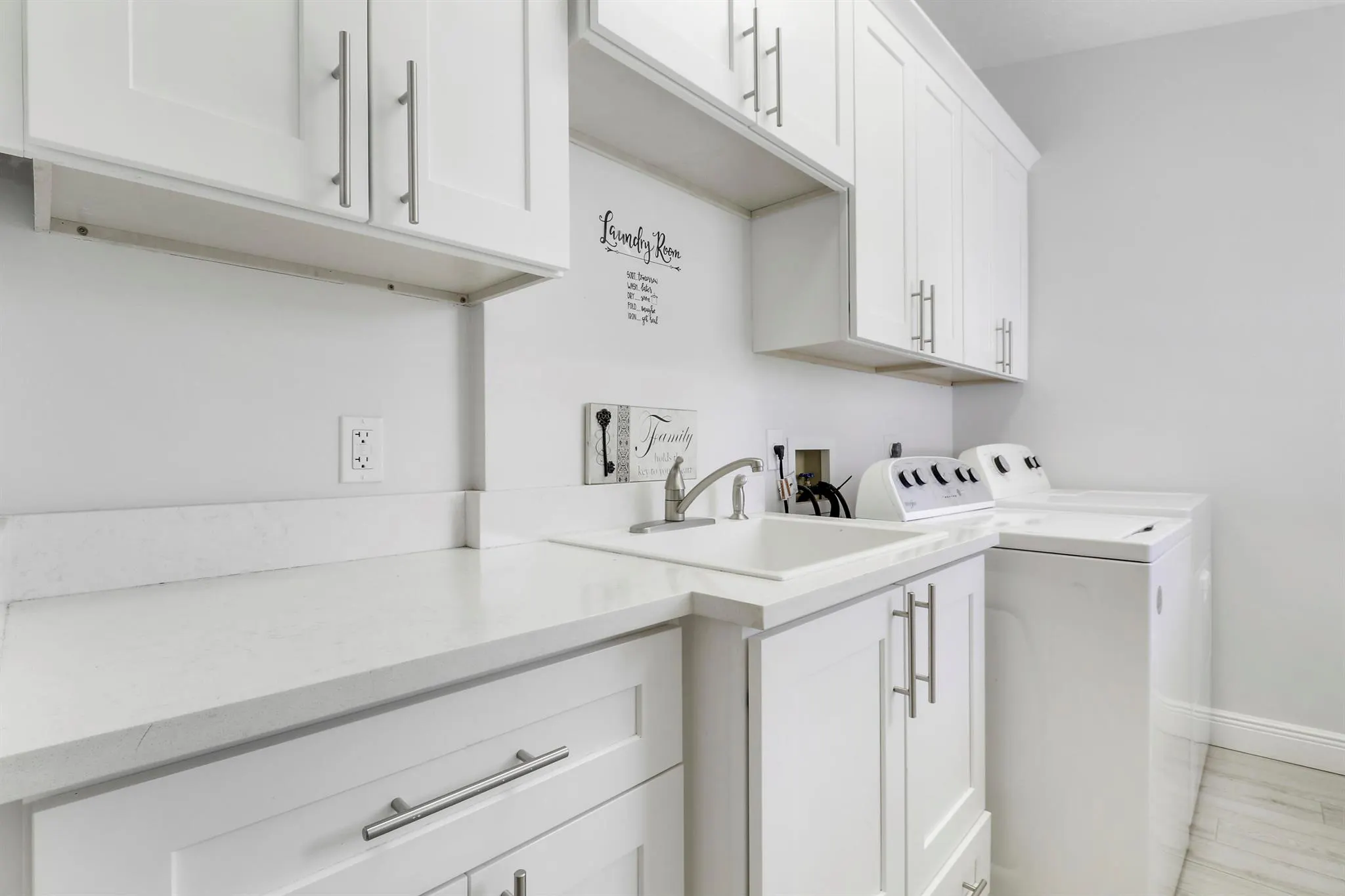 2111 SE Cayuga Court