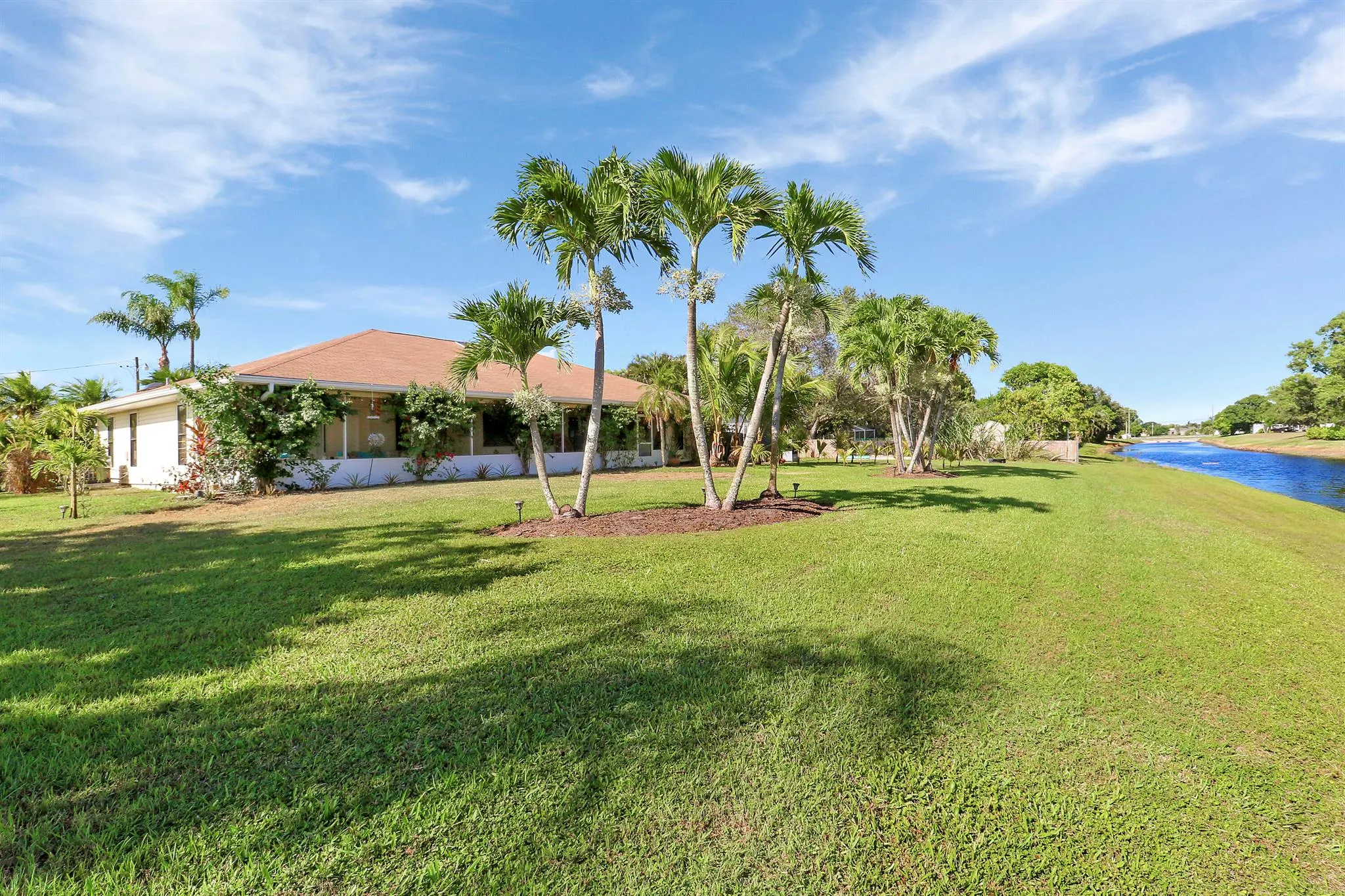 2111 SE Cayuga Court