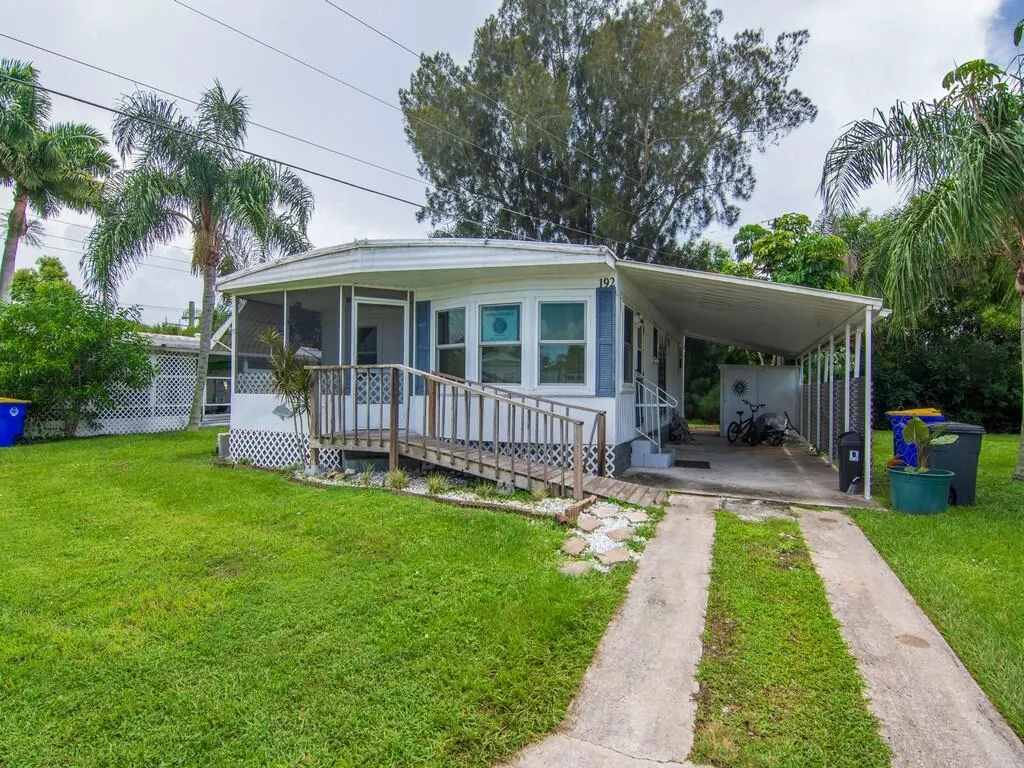5000 SE Federal Highway, #192