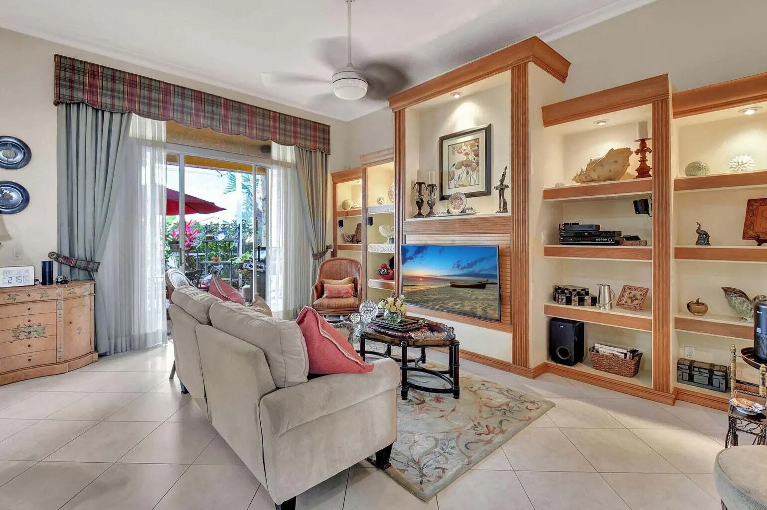 7035 Vivaldi Lane