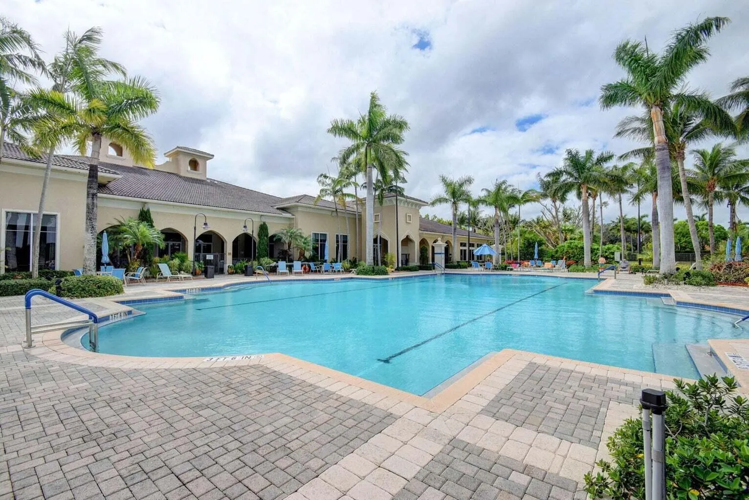 7035 Vivaldi Lane