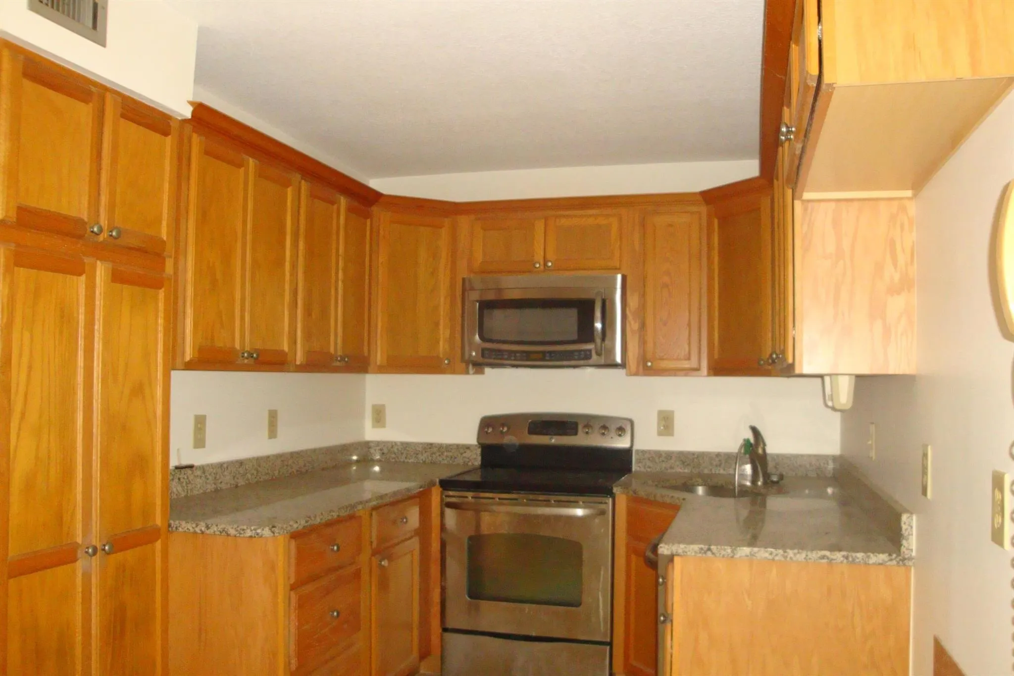713 Sunny Pine Way, #G1