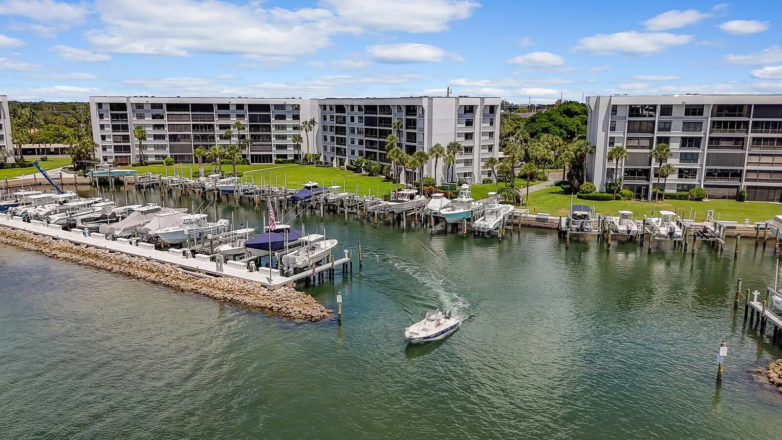 1748 Jupiter Cove Drive, #221