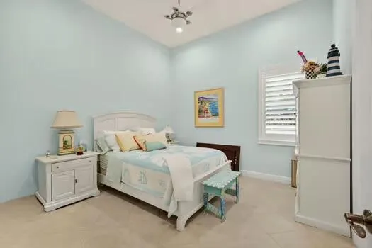 802 Floret Drive