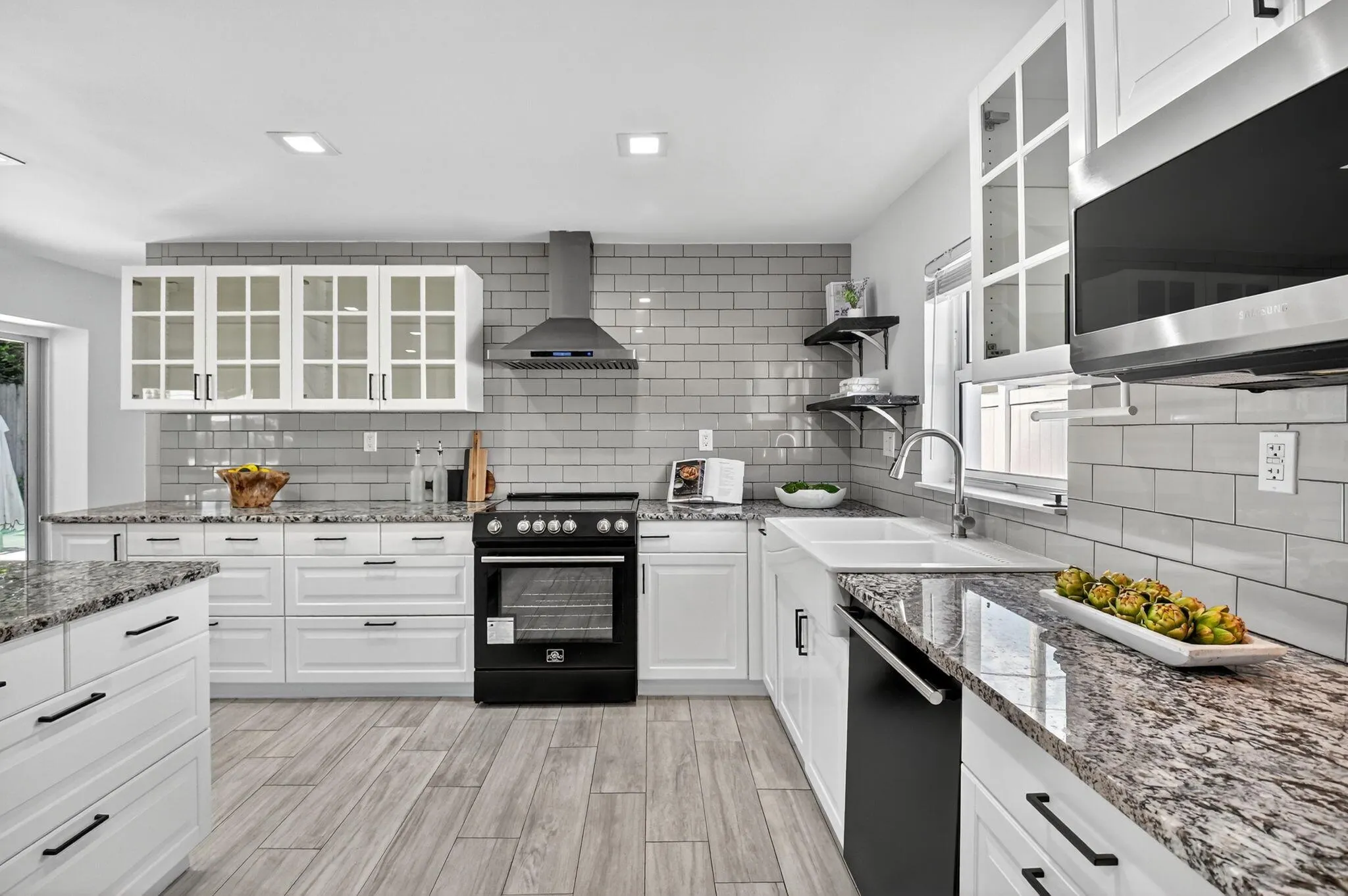 714 SW 25th Avenue
