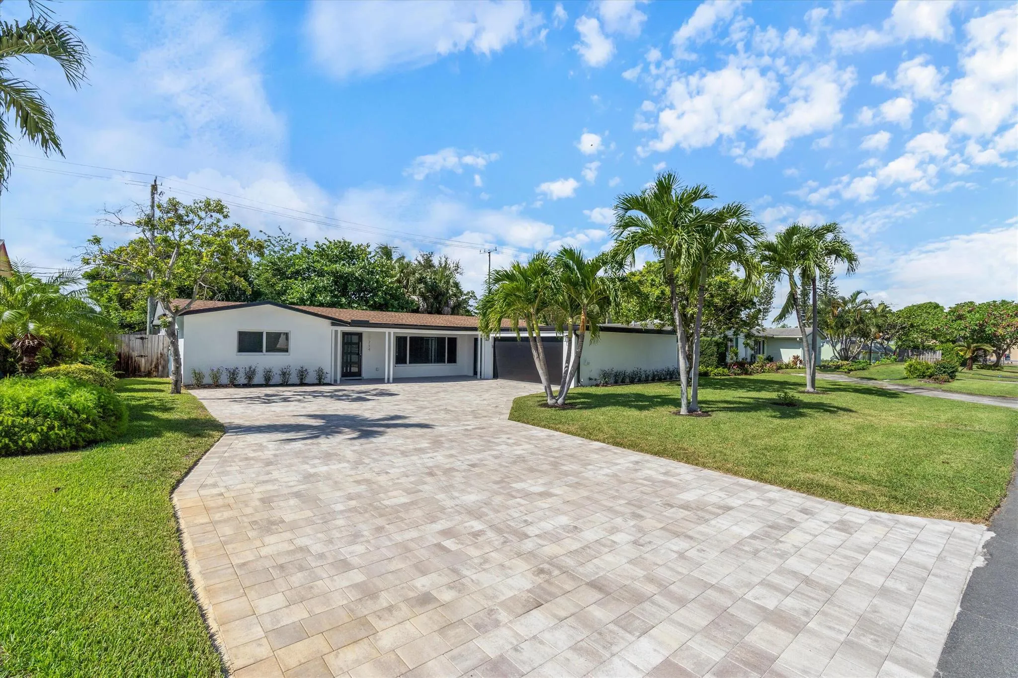 714 SW 25th Avenue
