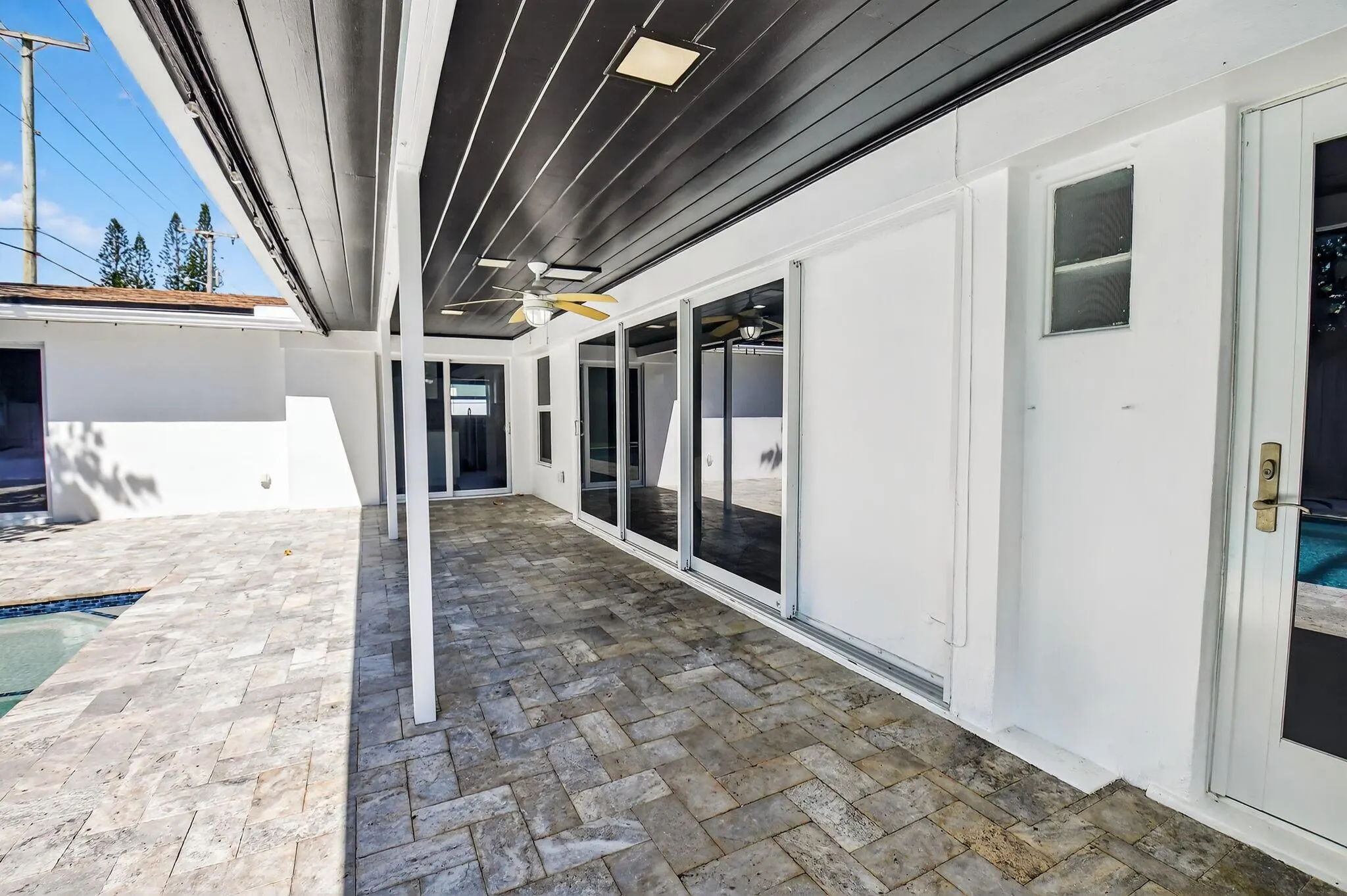 714 SW 25th Avenue