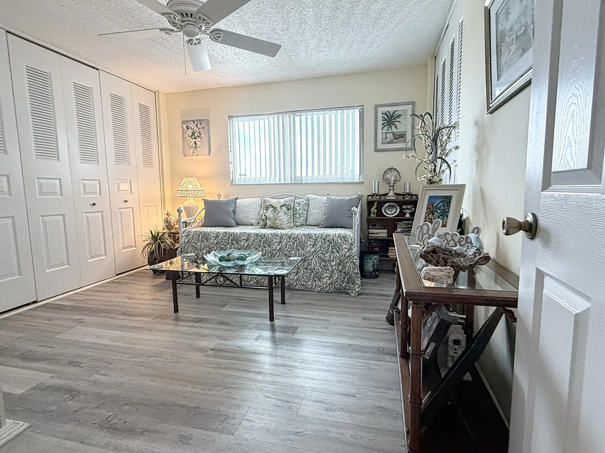 401 Lake Shore Drive, #801