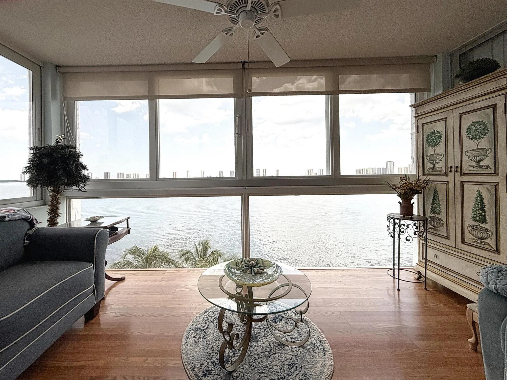 401 Lake Shore Drive, #801