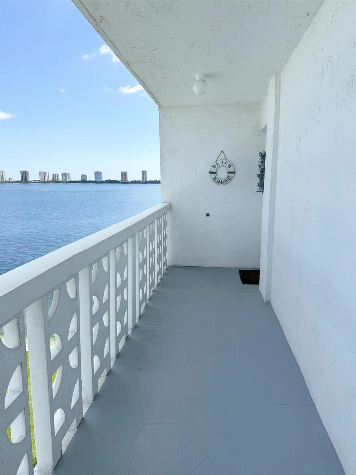 401 Lake Shore Drive, #801
