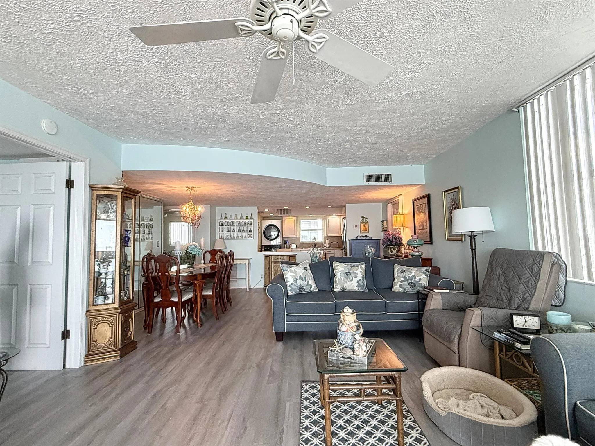 401 Lake Shore Drive, #801