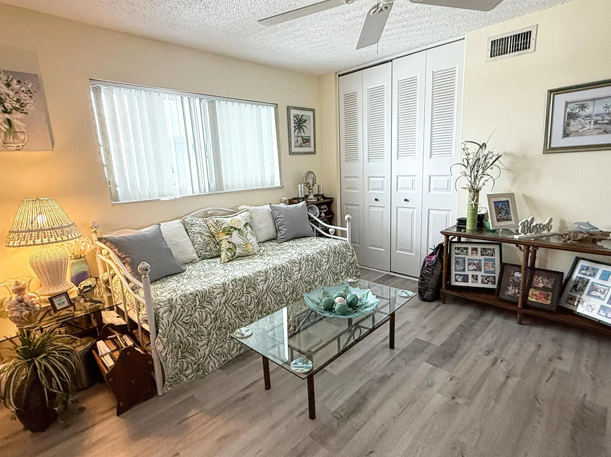 401 Lake Shore Drive, #801