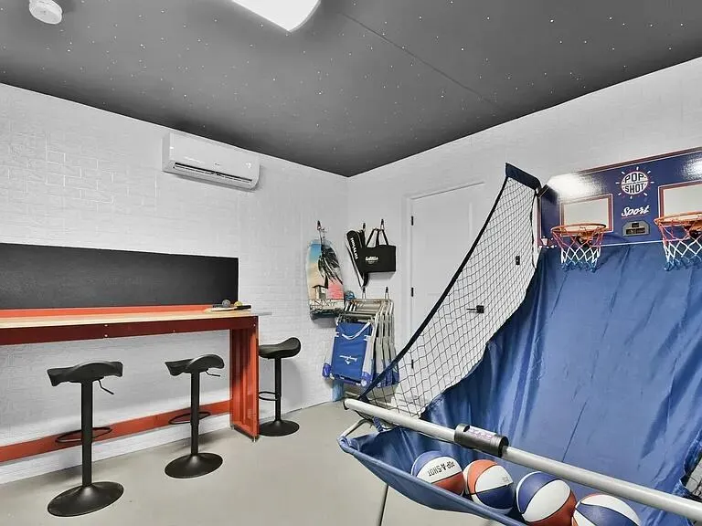803 Bluebird Drive