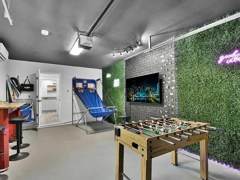 803 Bluebird Drive