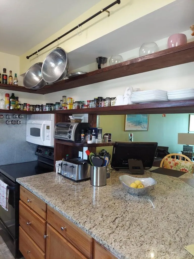 12019 W Greenway Dr, #203