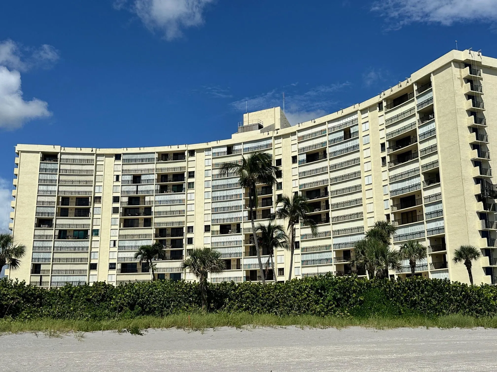 400 Ocean Trail Way, #909