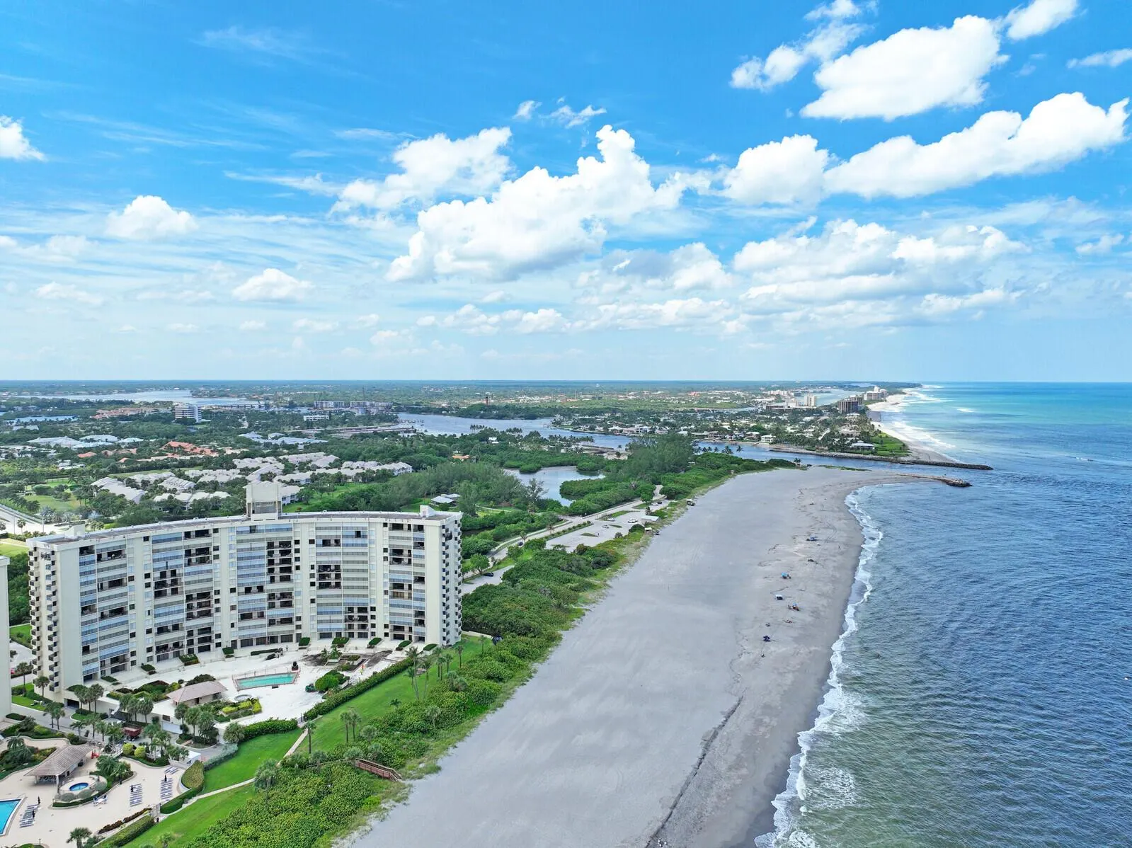 400 Ocean Trail Way, #909