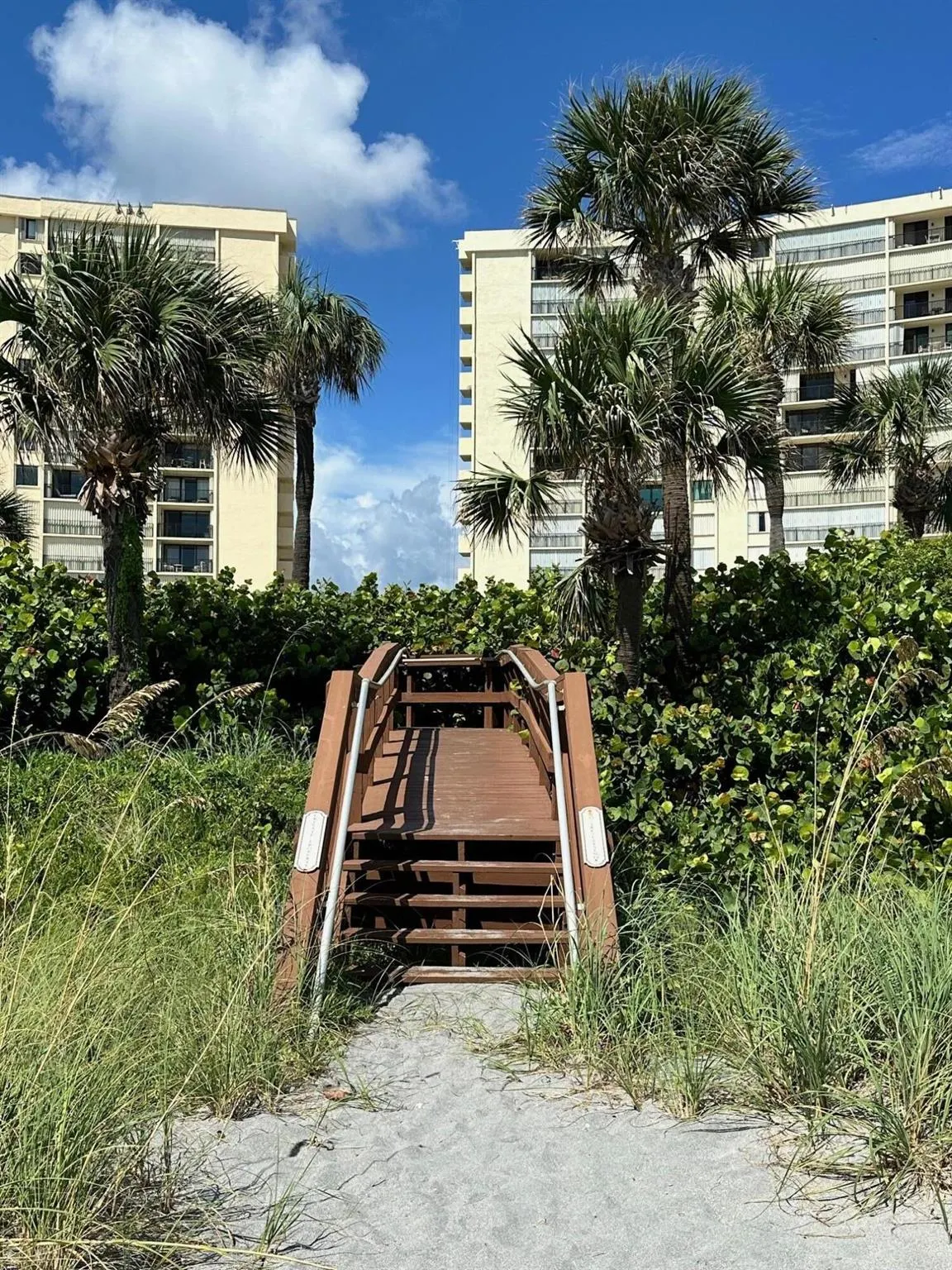 400 Ocean Trail Way, #909