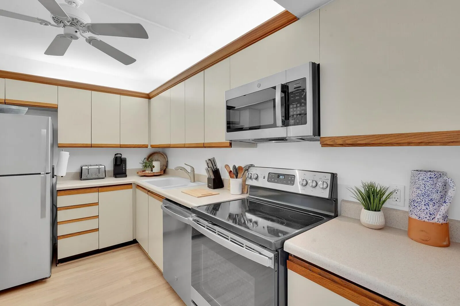 400 Ocean Trail Way, #909