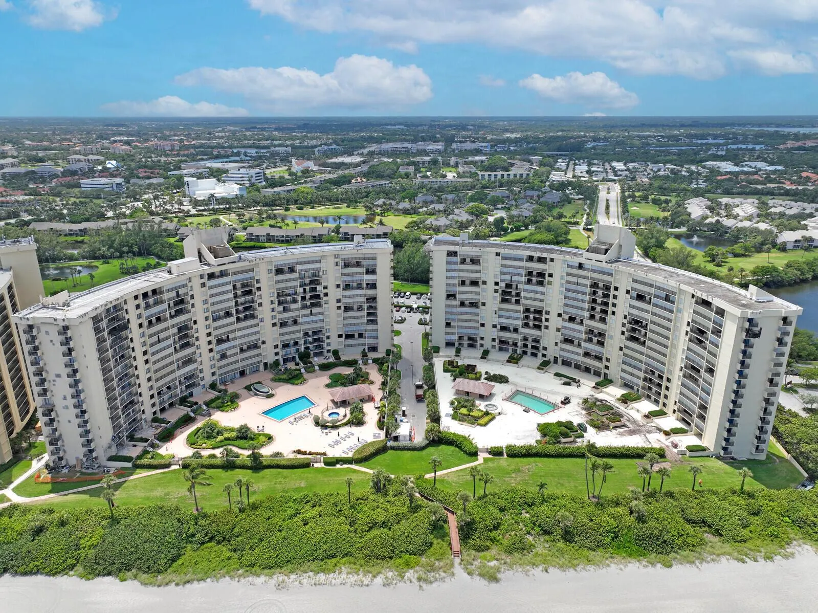 400 Ocean Trail Way, #909