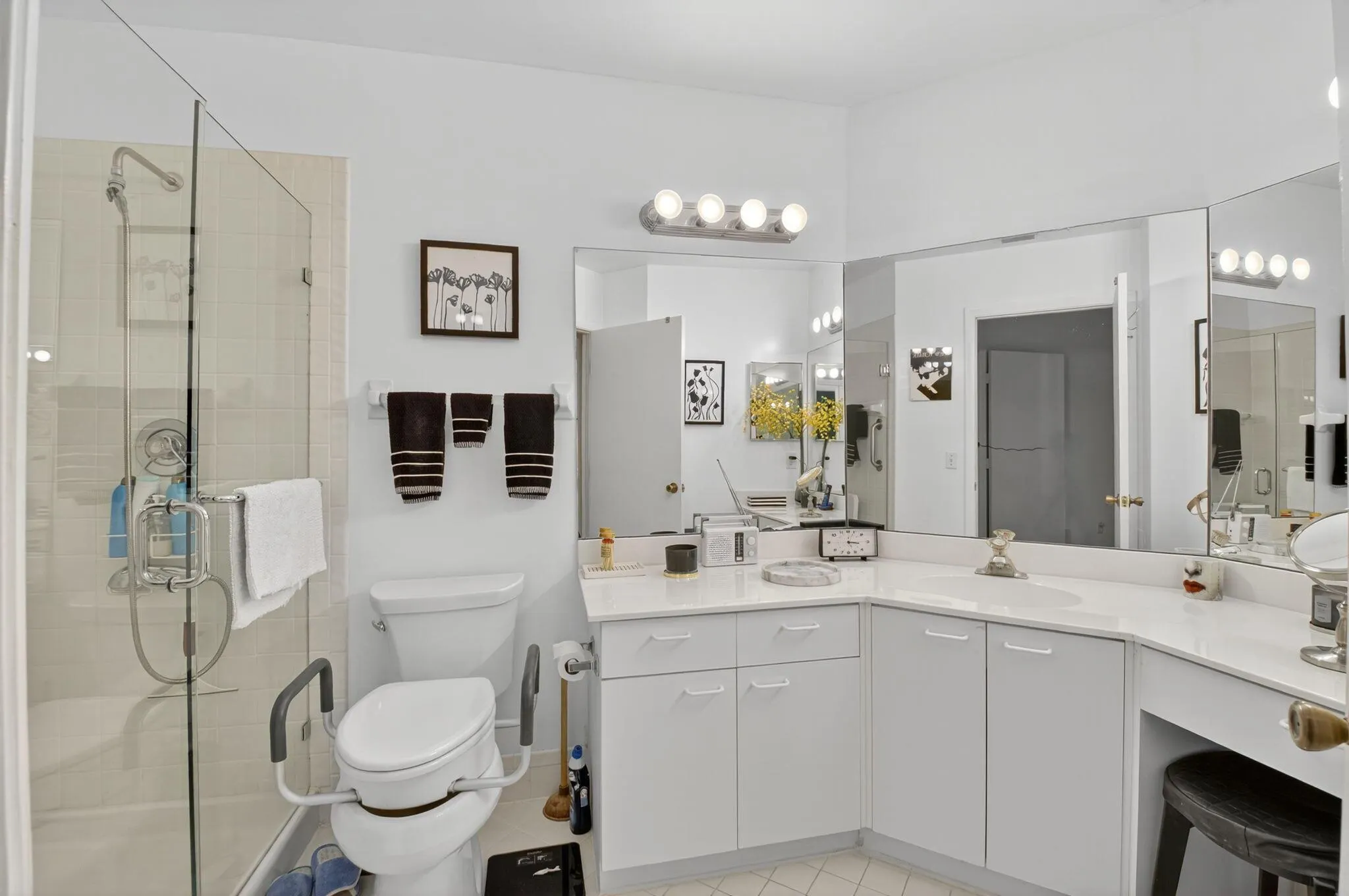 5147 Europa Drive, #W