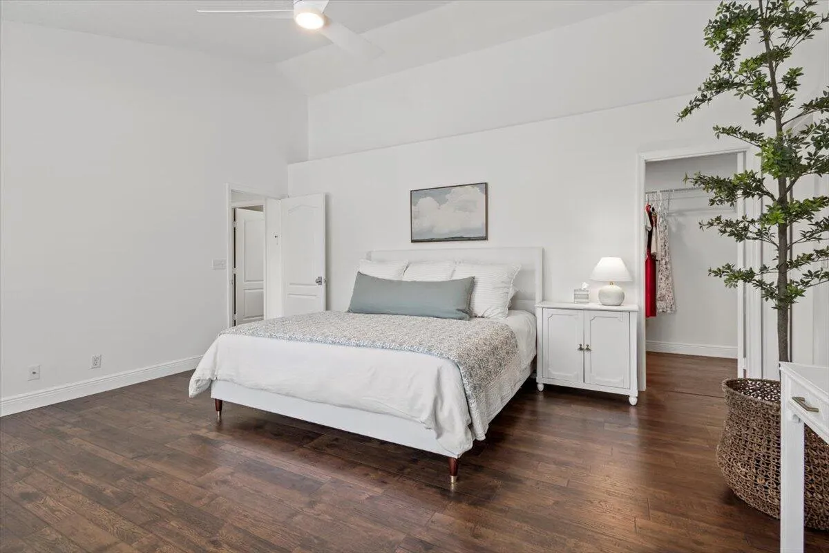 10117 Hunt Club Lane