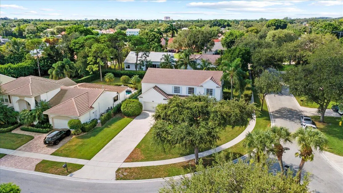 10117 Hunt Club Lane