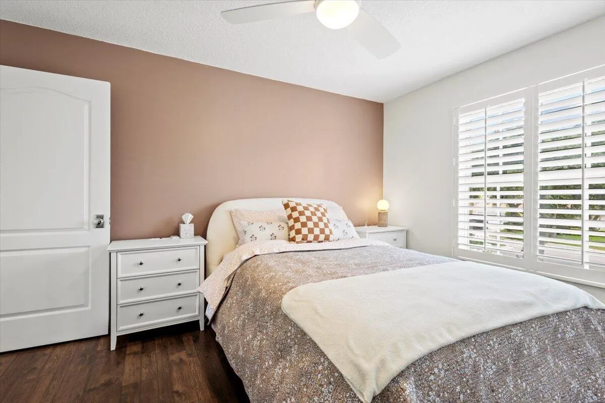 10117 Hunt Club Lane