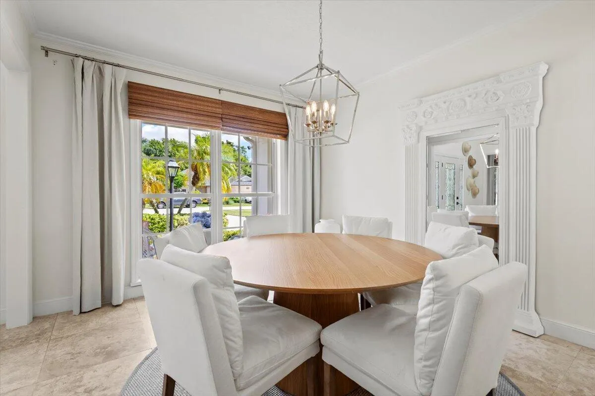 10117 Hunt Club Lane