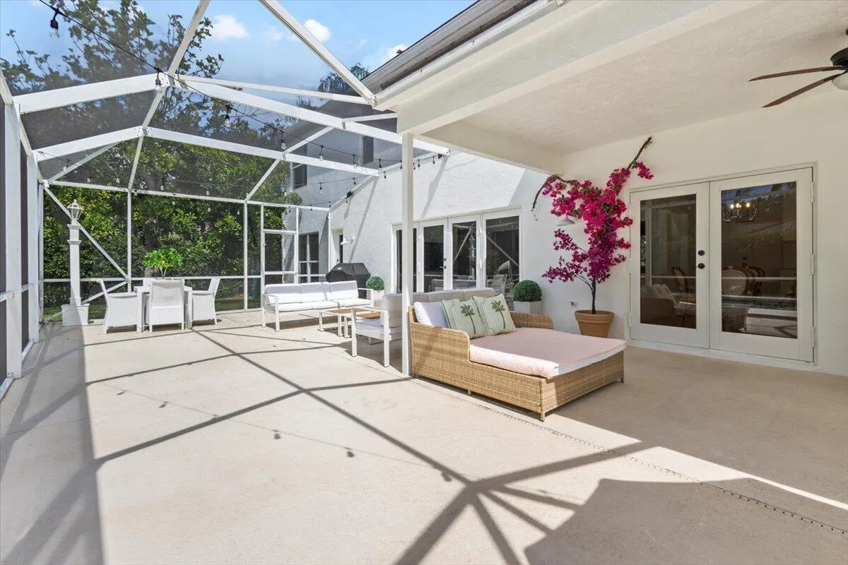 10117 Hunt Club Lane