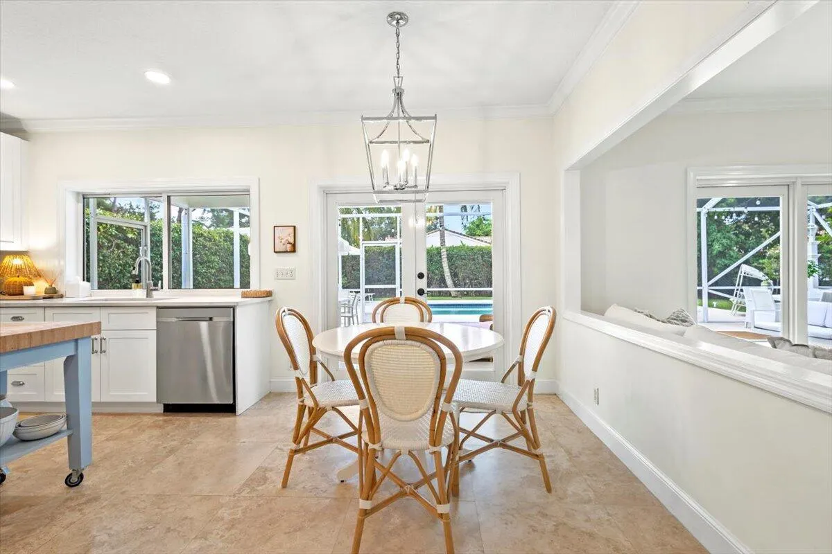 10117 Hunt Club Lane
