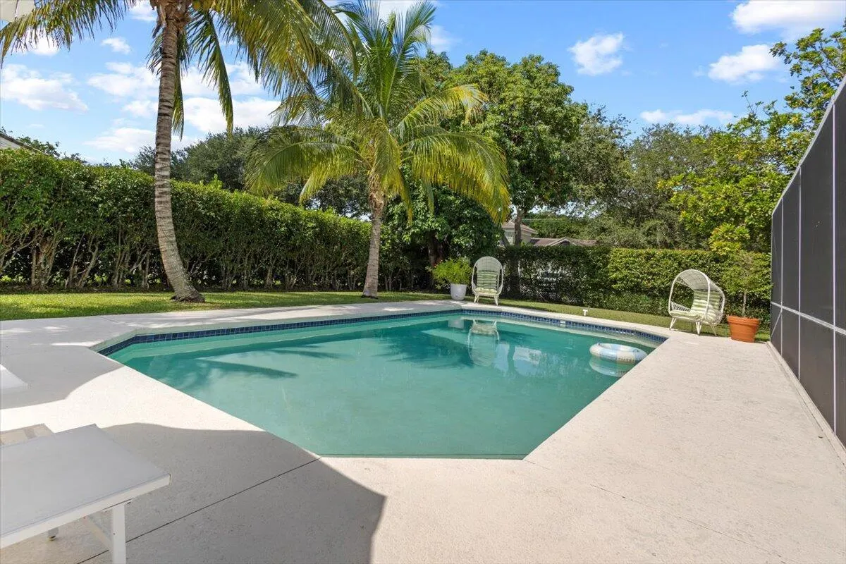 10117 Hunt Club Lane