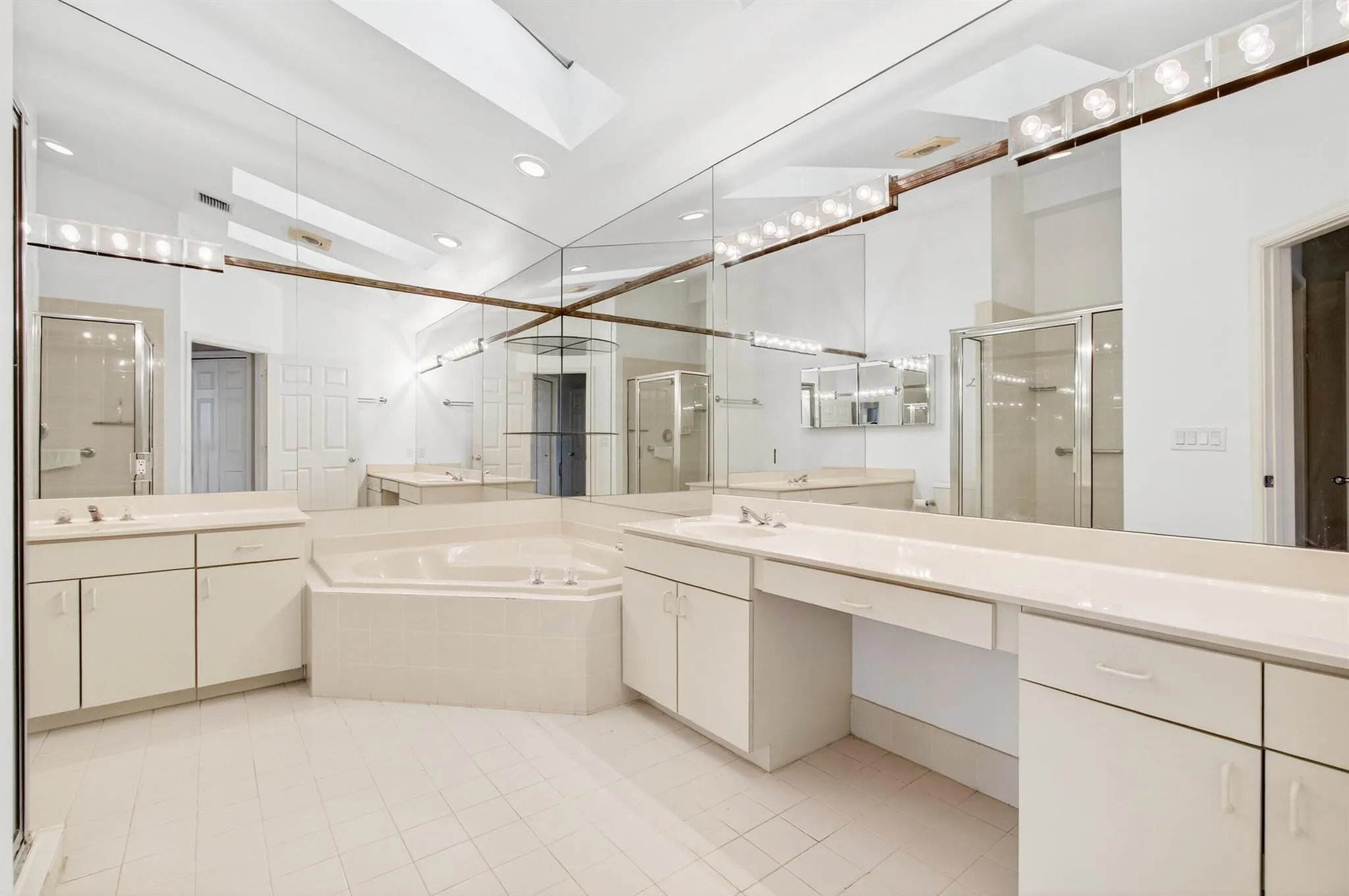 11942 Fountainside Circle, #1