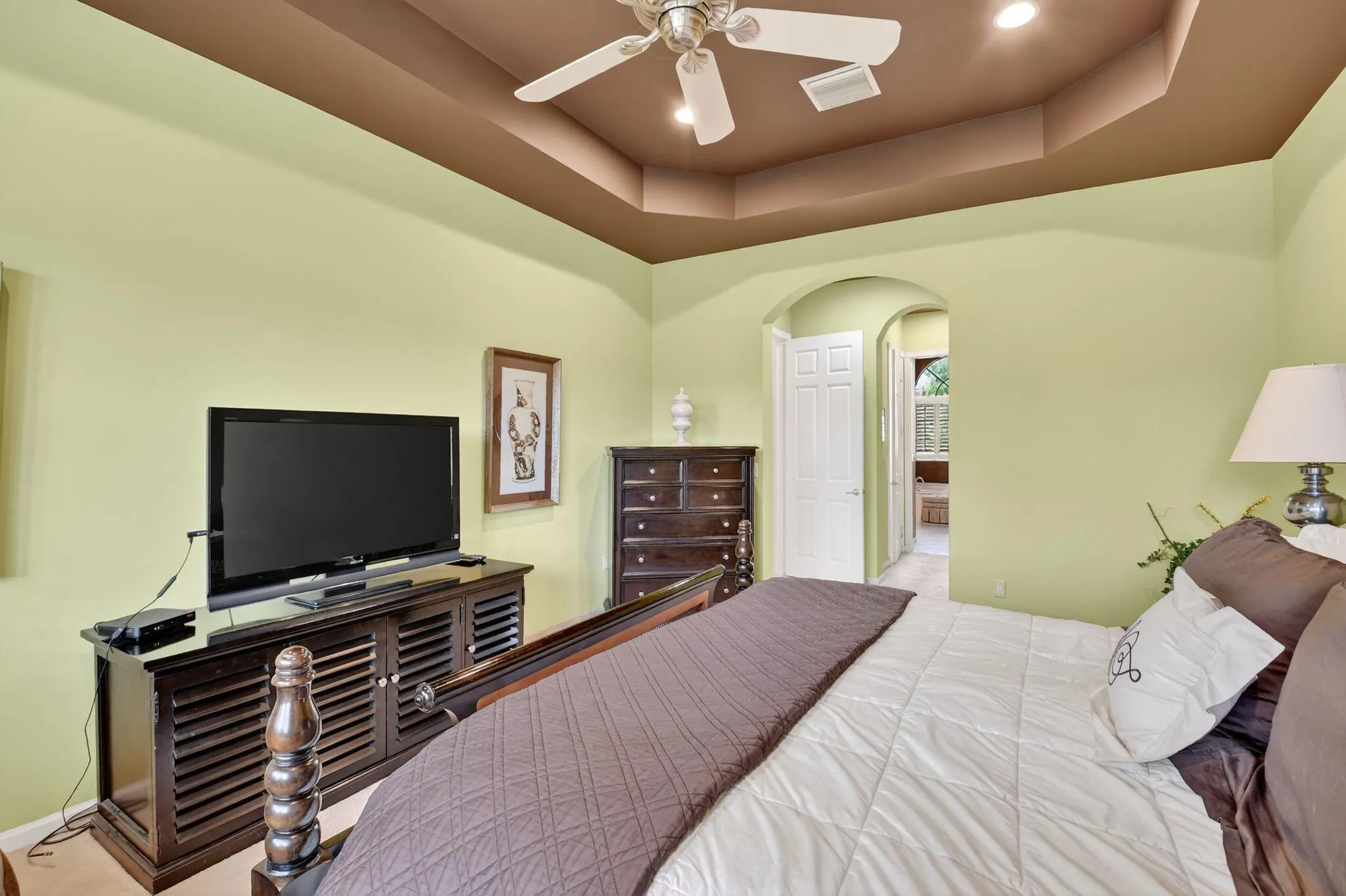 9177 Isles Cay Drive
