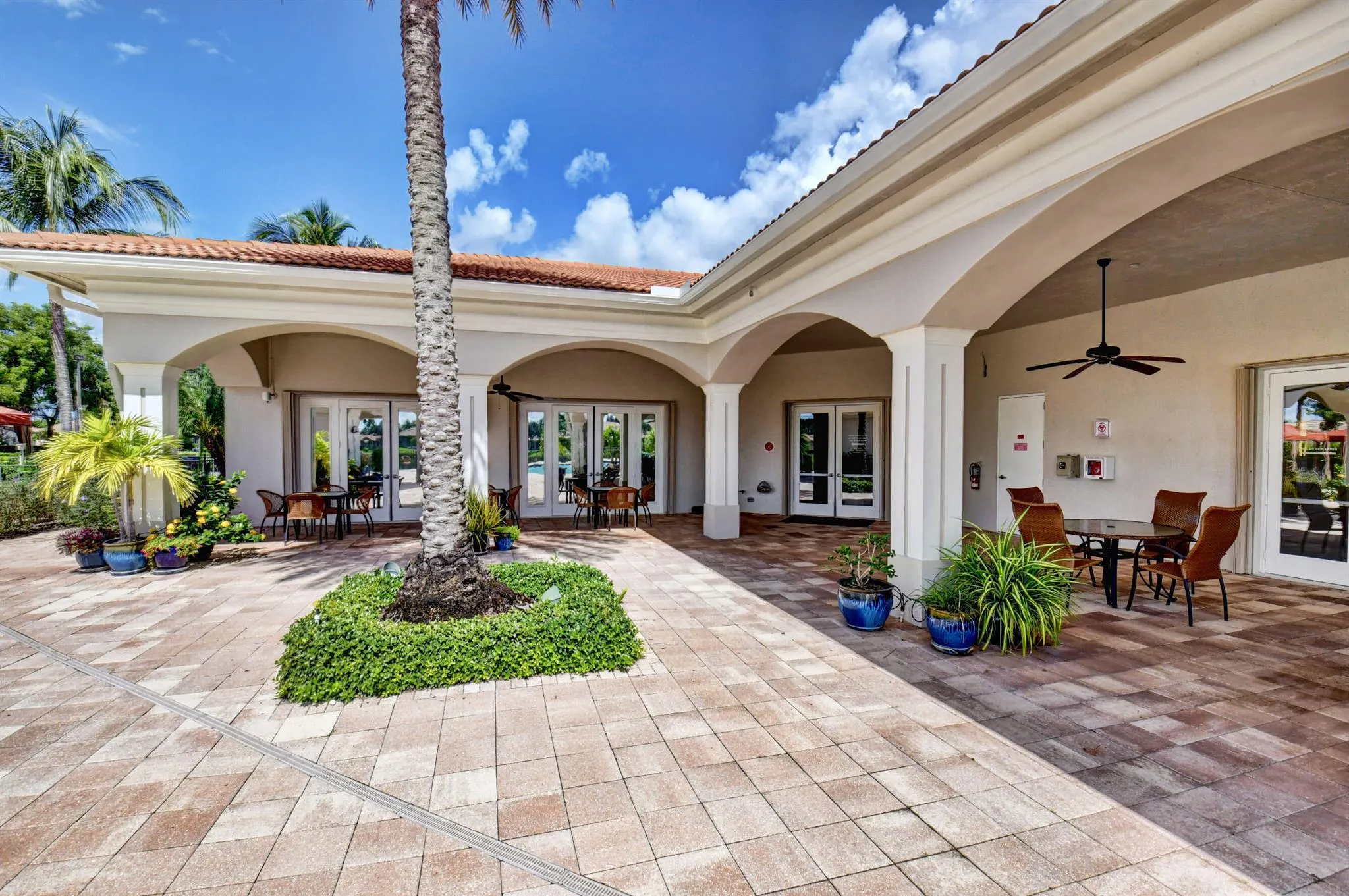 9177 Isles Cay Drive